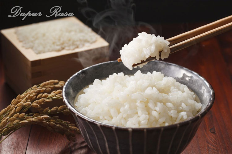 Tips Dasar Memasak Nasi Pulen & Empuk